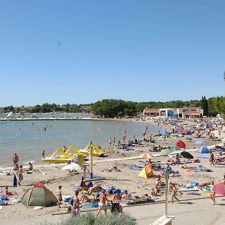 Apartment Holiday Village Zaton Нін Екстер'єр фото