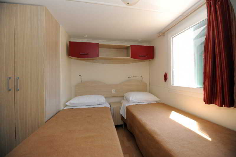 Apartment Holiday Village Zaton Нін Екстер'єр фото